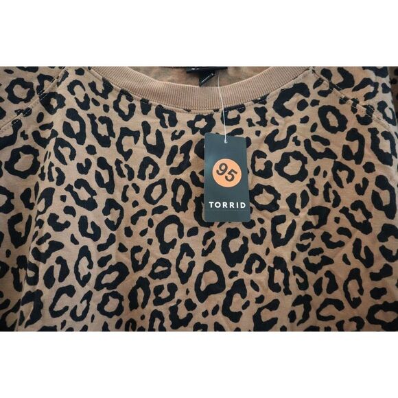 Torrid Women's Sz 4 Leopard Print Ultra Soft Fleece Raglan L/S Sweatshirt - Picture 4 of 8